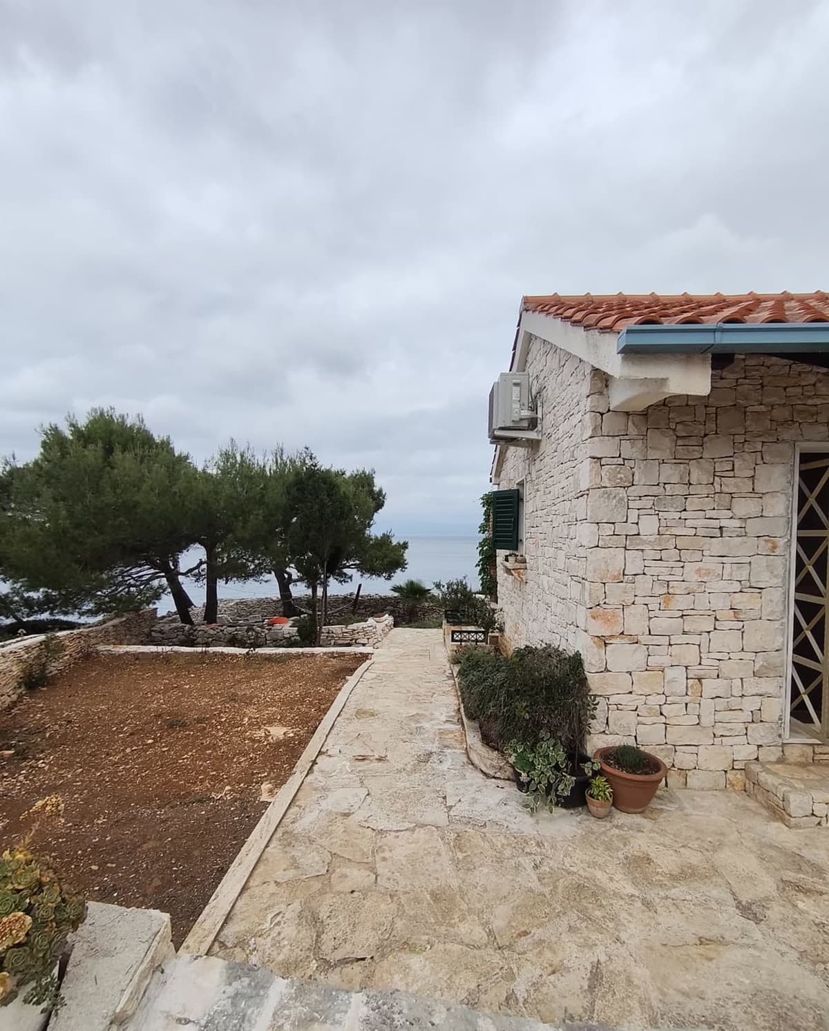 Side of the house looking toward the sea